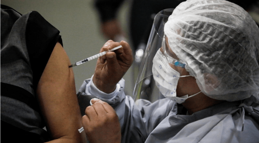 Bolivia supera meta de vacunación contra la&nbsp;influenza