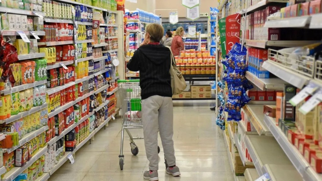 Argentina, entre los países más caros de la región cuando se mide el costo de vida contra los&nbsp;salarios